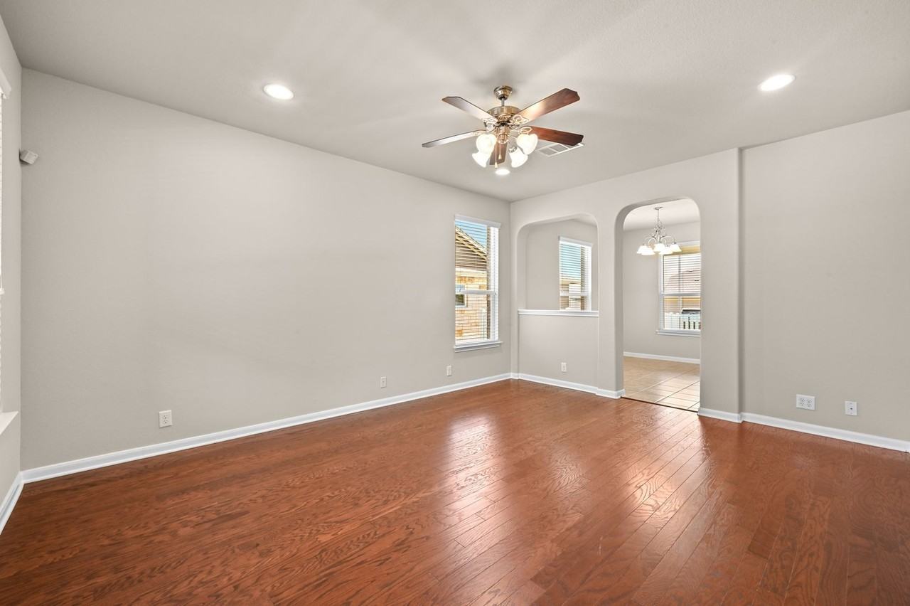 1804 Colorado Bend Dr - Photo 7 of 34