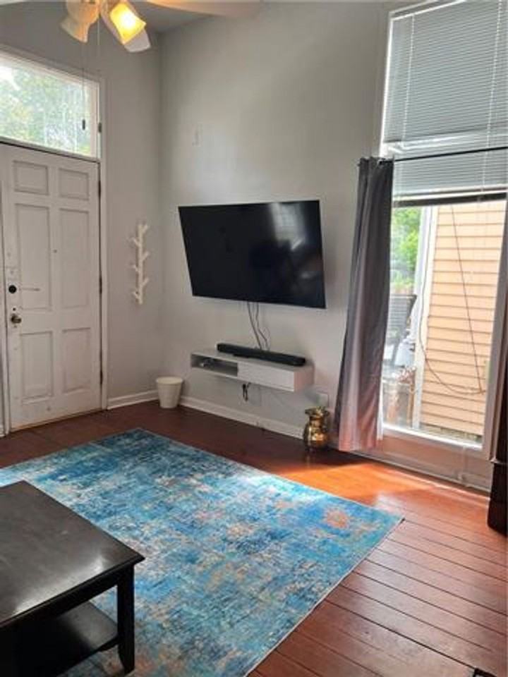 3026 Constance St - Photo 2 of 10