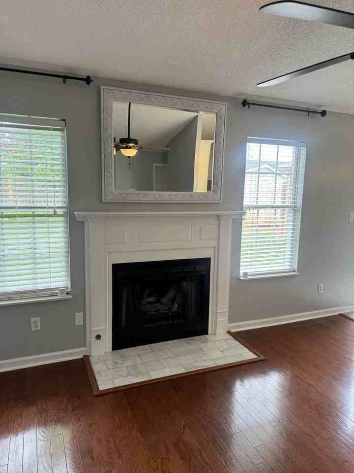 7233 Sorrenta Rd - Photo 7 of 28