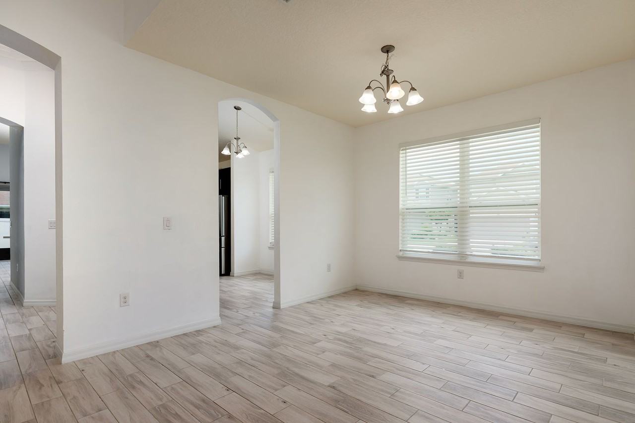 488 Rocky Grove Ln - Photo 4 of 24