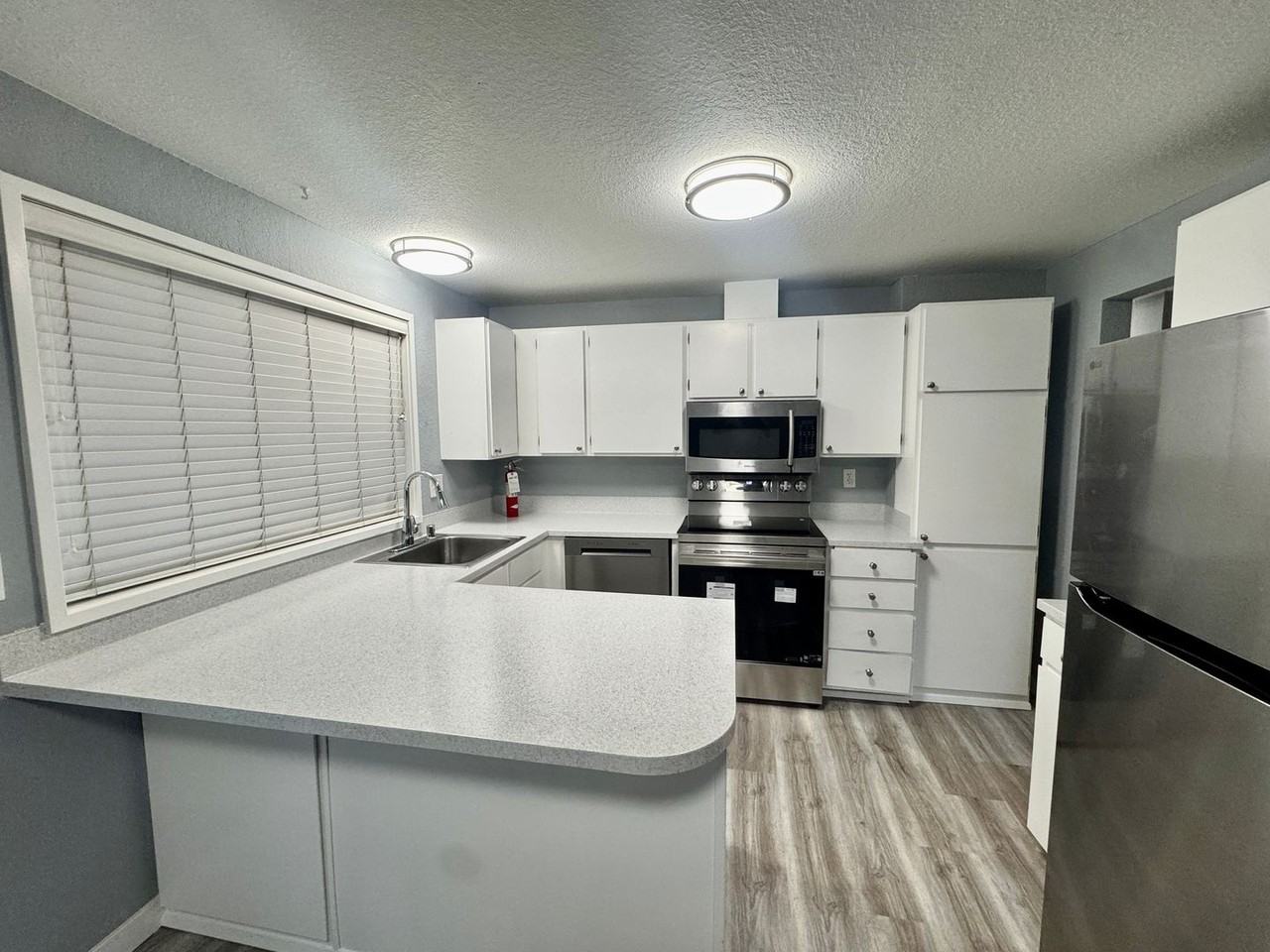916 207th Pl Se #A - Photo 4 of 14