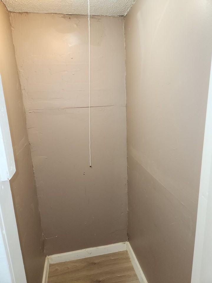 254 Lexington Ave - Photo 7 of 16