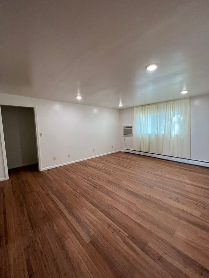 603 N Main St - Photo 3 of 8