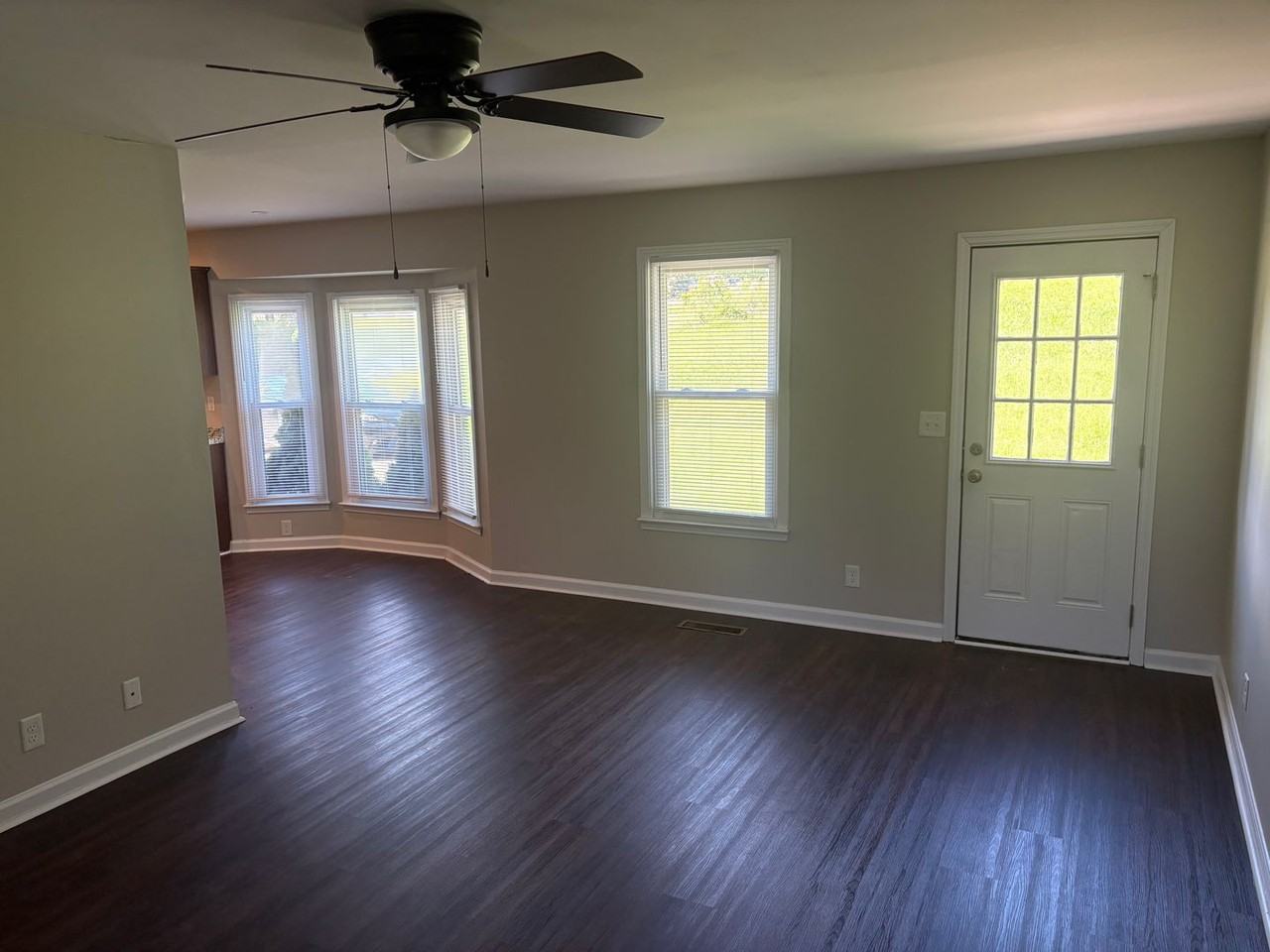 1710 Broadripple Dr - Photo 3 of 19