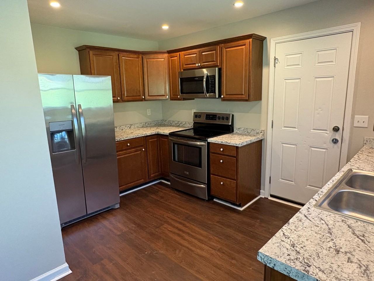 1710 Broadripple Dr - Photo 6 of 19