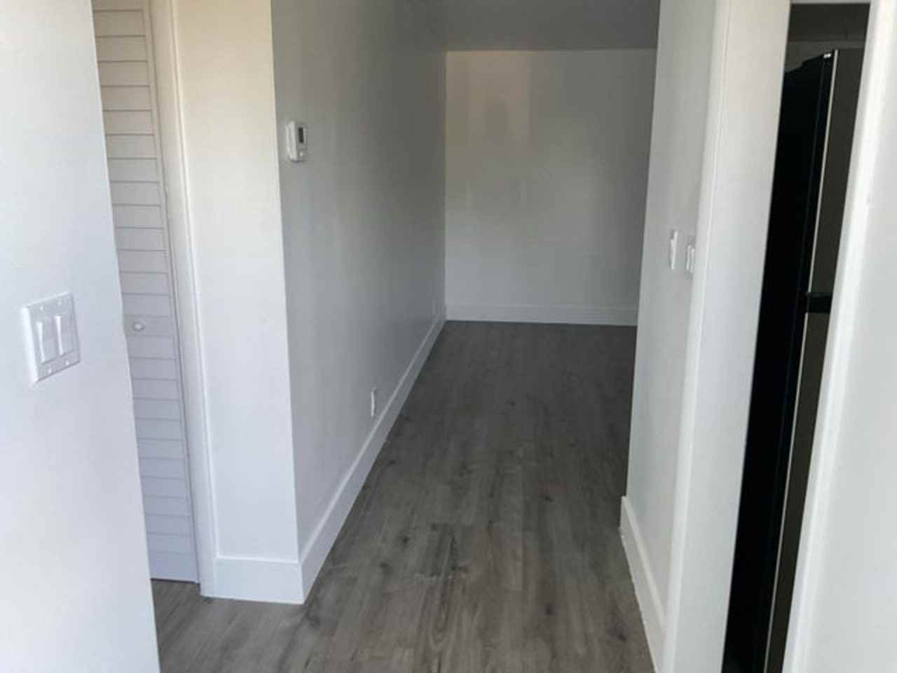 5662 Parke Ave - Photo 4 of 17