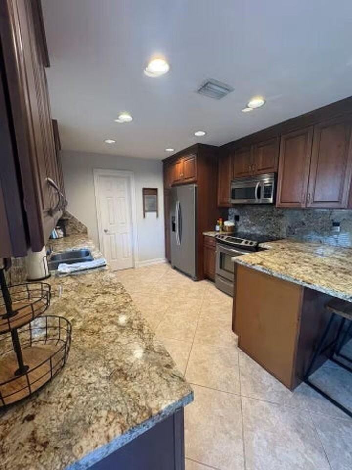 5586 3rd Rd - Photo 3 of 21