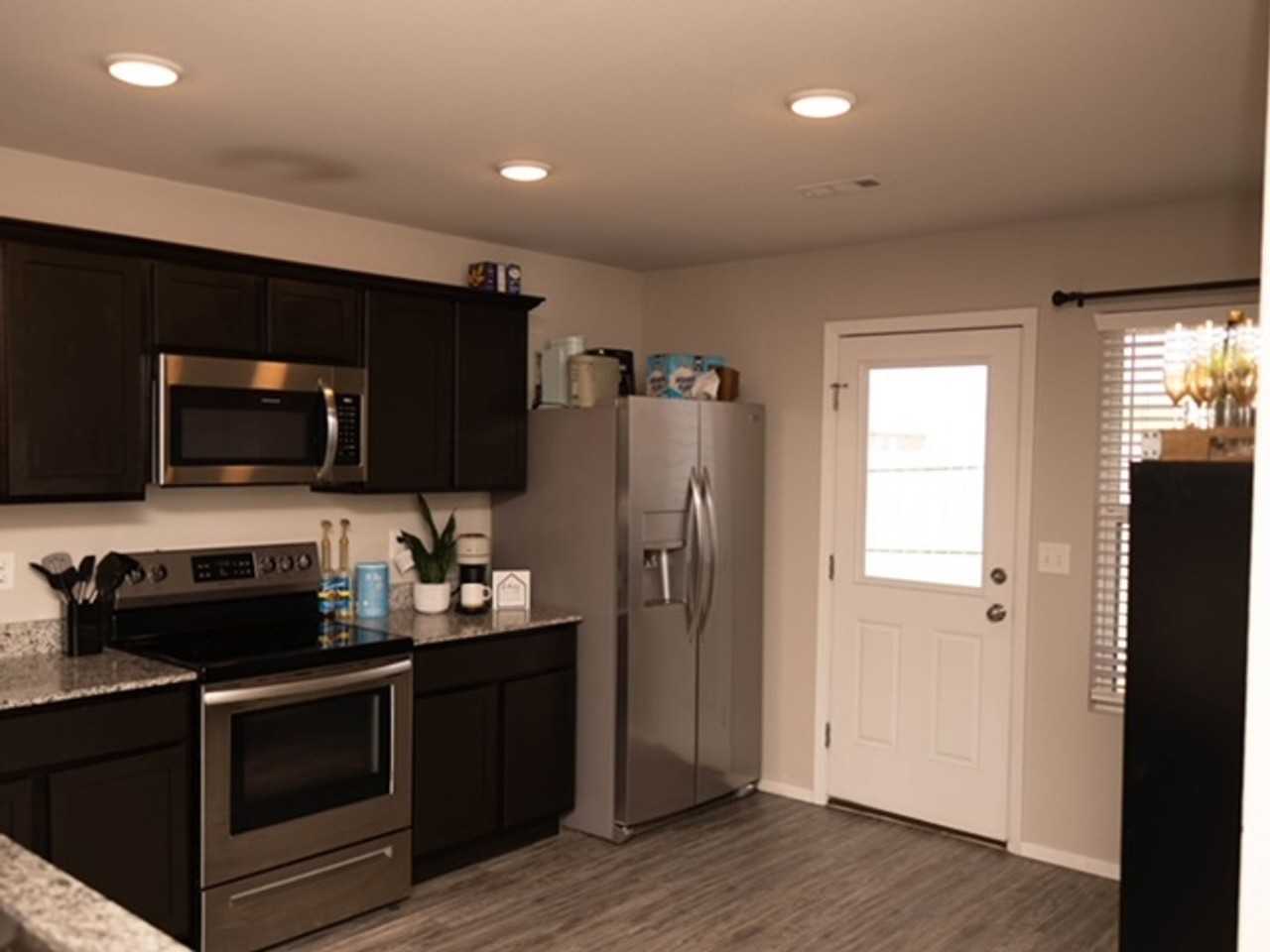 1324 S Morningside Dr - Photo 6 of 16