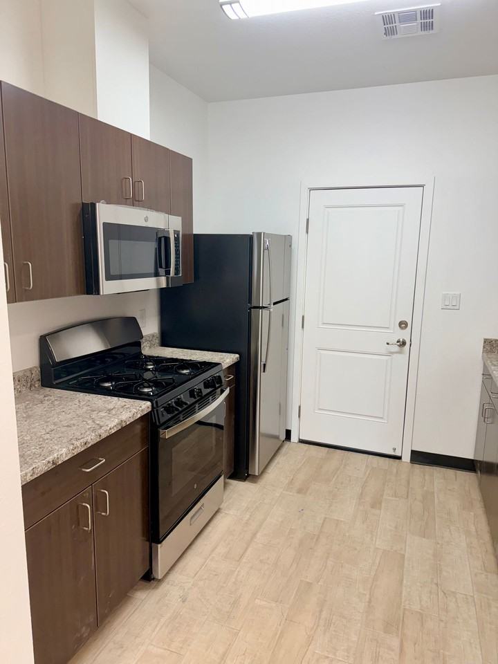 Brand New 2 Bedroom 2 Bath gated community apartments. - Photo 3 of 19