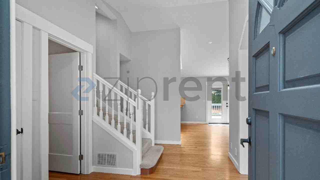 710 142nd St Sw - Photo 4 of 28