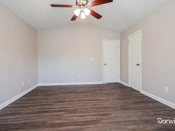 691 Stonebridge Crescent - Photo 5 of 8