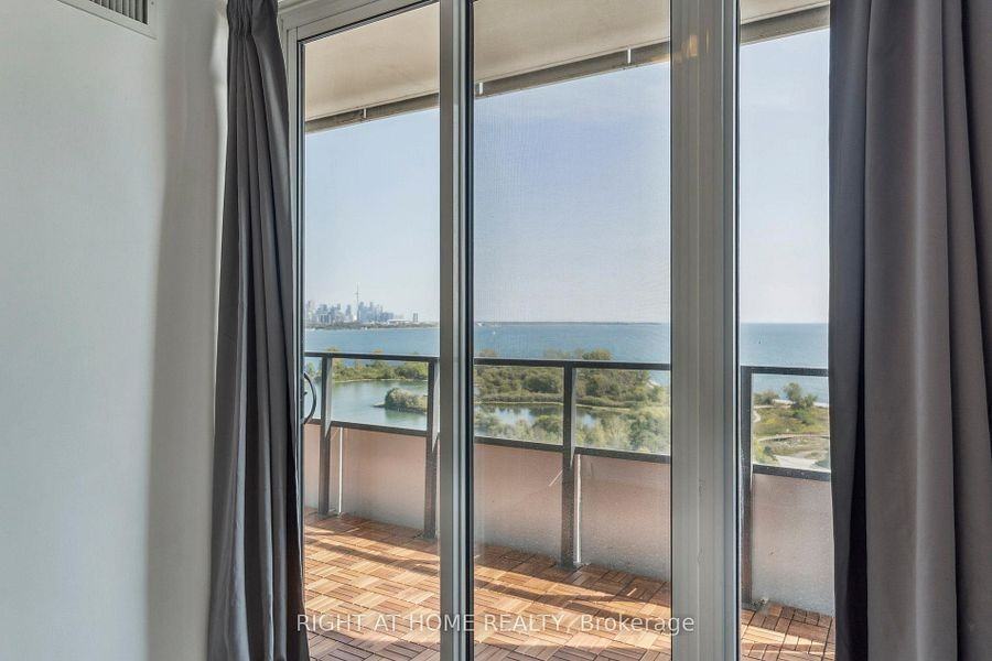 20 Shore Breeze Drive - Photo 9