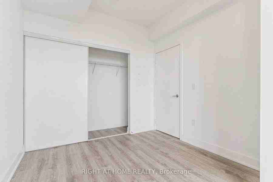 20 Shore Breeze Drive - Photo 11