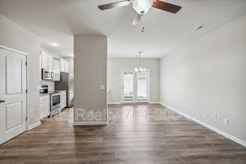 7213 Somerford Rd - Photo 6 of 17