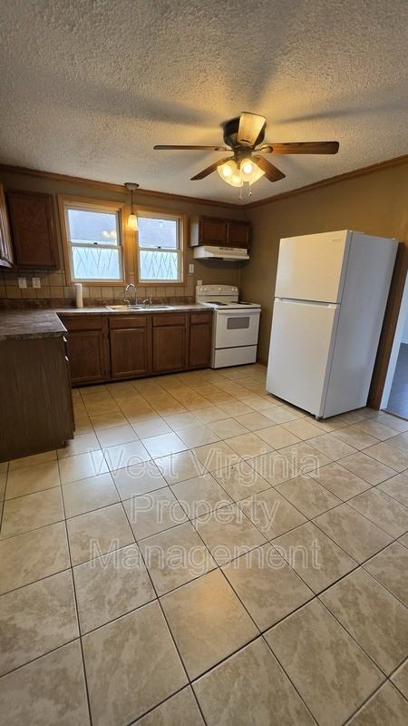 128 Dunn St - Photo 7 of 13