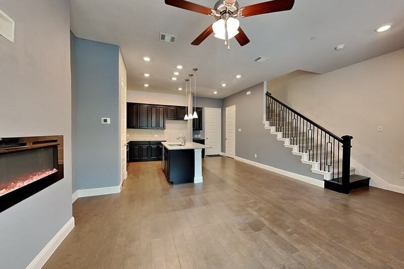 4417 Benton Ln - Photo 2 of 22