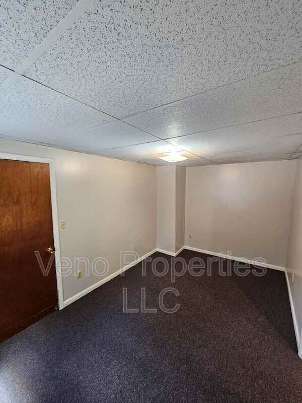 17 Avenue A #D - Photo 5 of 6