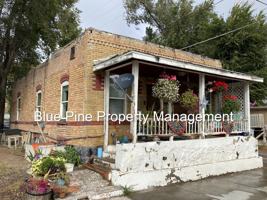 featured image of 560 Oneida Ave #1