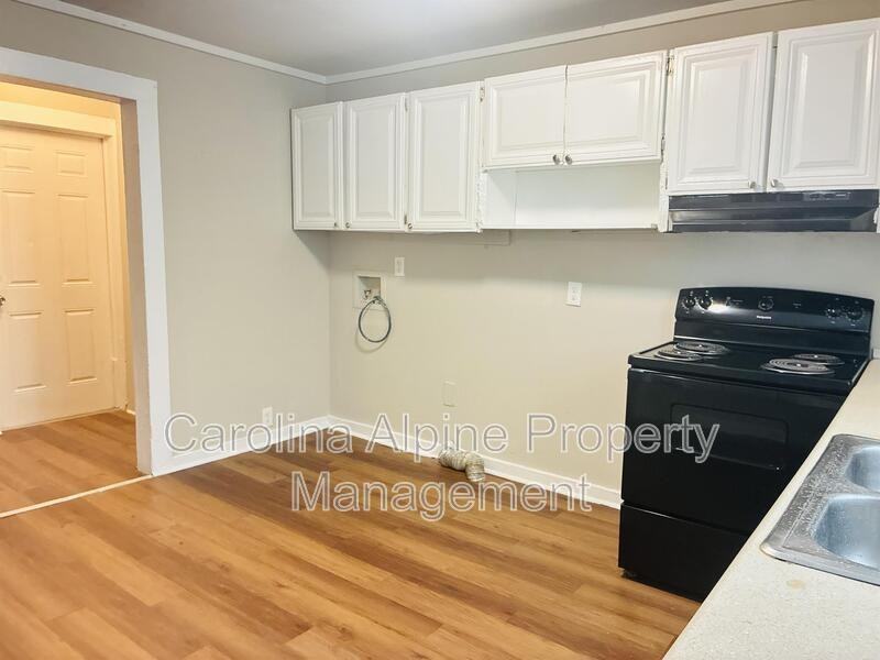403 S Yates St - Photo 4 of 21