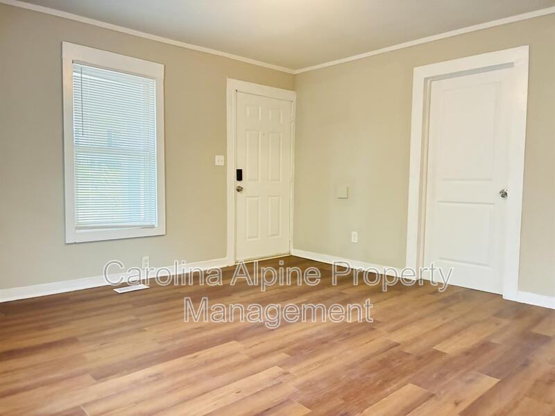 403 S Yates St - Photo 6 of 21