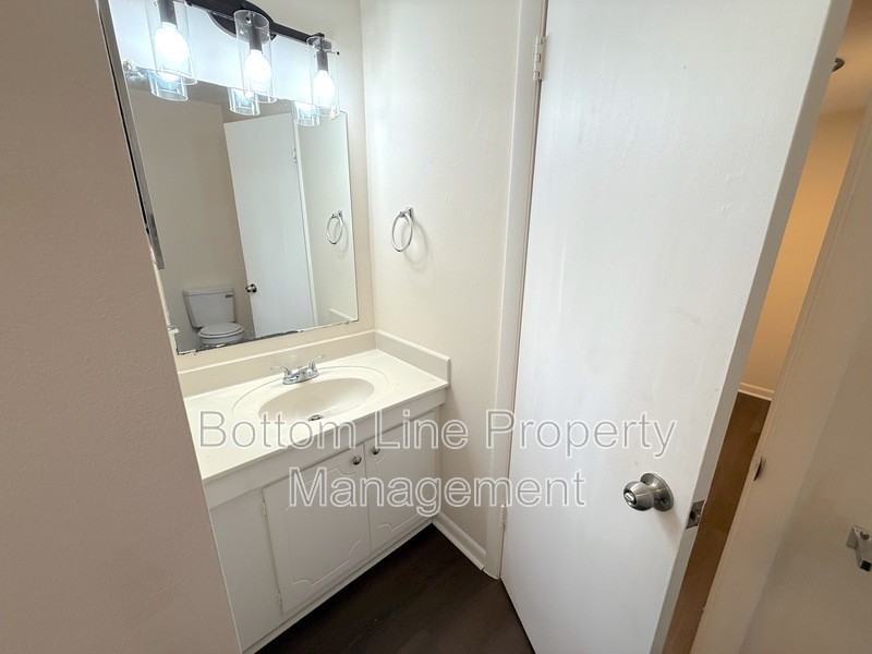 4605 Coronado Dr #D - Photo 7 of 16