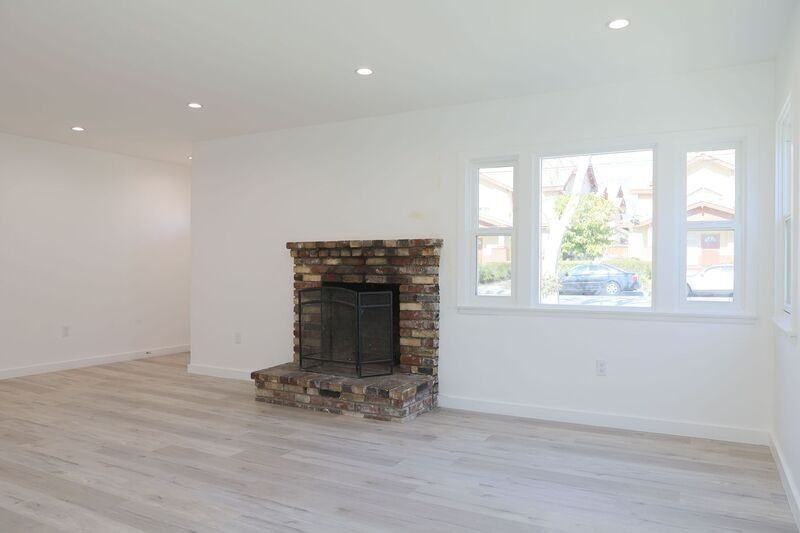 276 Los Angeles Ave #A - Photo 3 of 12