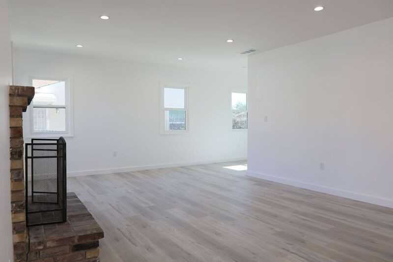 276 Los Angeles Ave #A - Photo 4 of 12