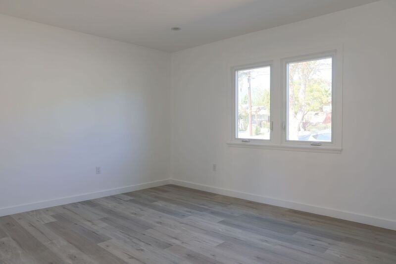 276 Los Angeles Ave #A - Photo 7 of 12