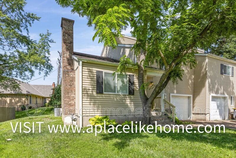 9702 Shepherds Dr - Photo 4 of 36