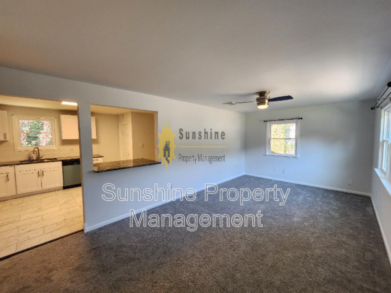 213 Picard Dr - Photo 2 of 12