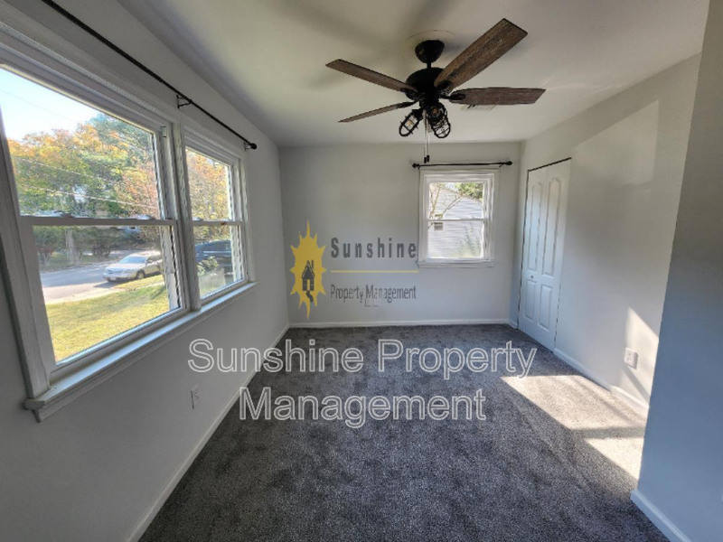 213 Picard Dr - Photo 6 of 12