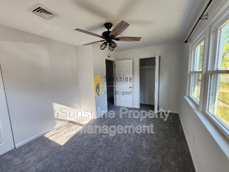 213 Picard Dr - Photo 7 of 12