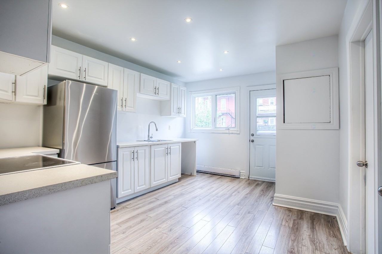 981 Avenue Harvard - Photo 5 of 15