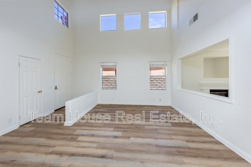 25620 Wordsworth Ln - Photo 2 of 25