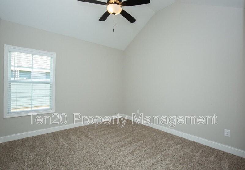 9827 Yellow Pine Rd - Photo 6 of 28