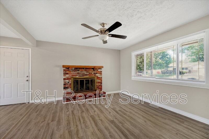 5527 S Kealing Ave - Photo 3 of 24