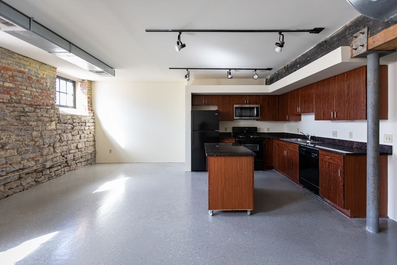 The Lofts at New Amsterdam - Photo 3 of 50