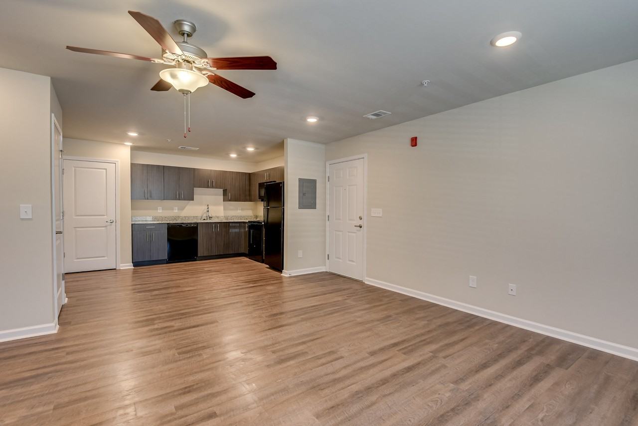 Woodberry Apartments - Photo 3 of 50