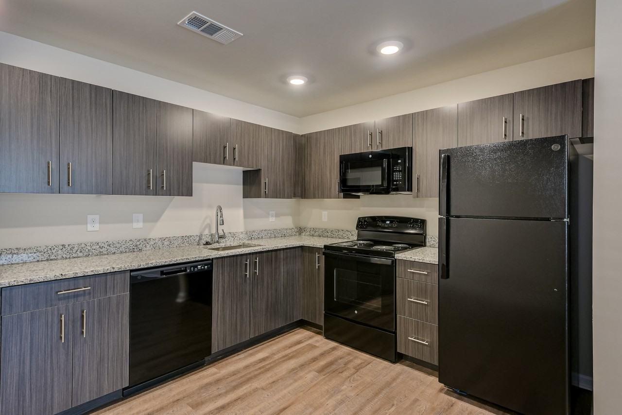Woodberry Apartments - Photo 7 of 50
