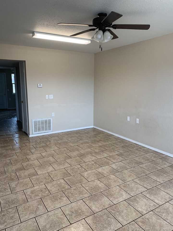 Cedar Street - Photo 4 of 12