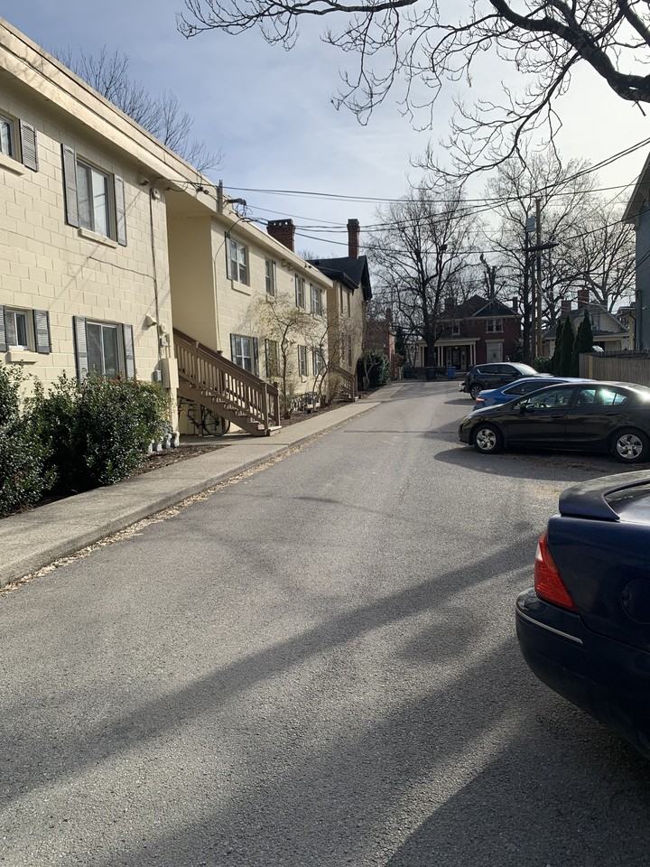 347 S Upper St - Photo 2 of 8