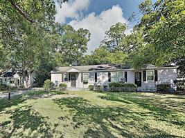 featured image of 323 N Magnolia St