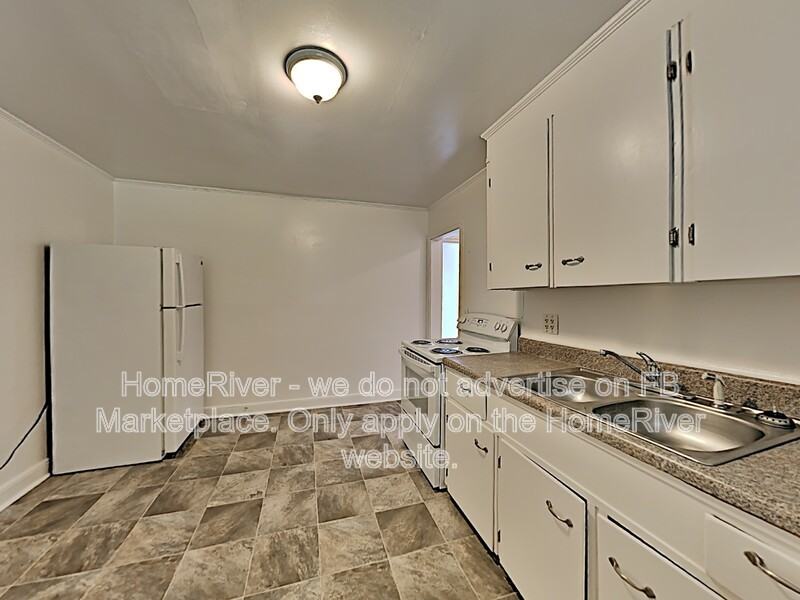 323 N Magnolia St - Photo 6 of 20