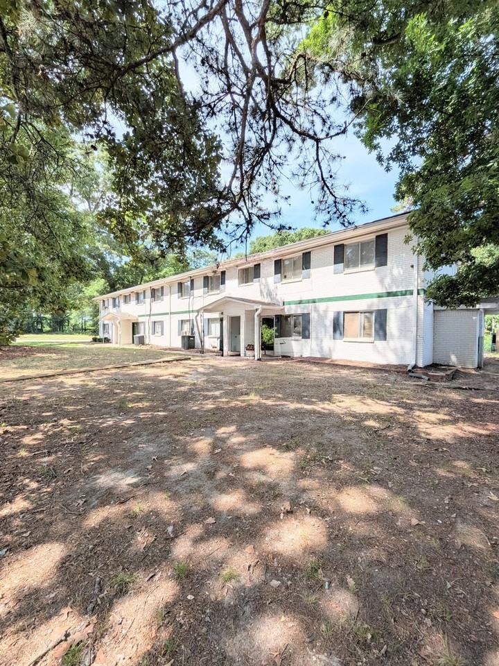 4855 College Street - Photo 7 of 20