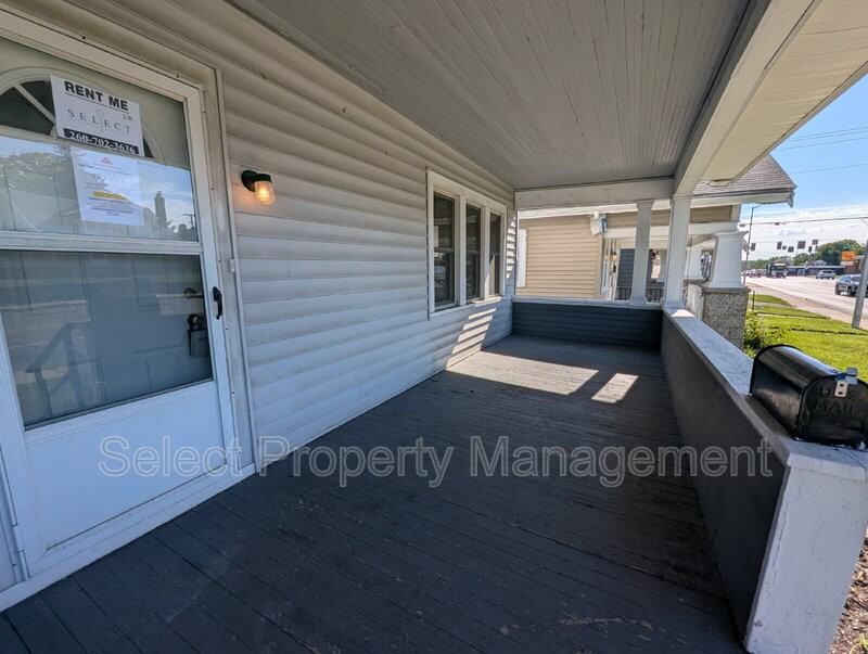 430 W State Blvd - Photo 3 of 30