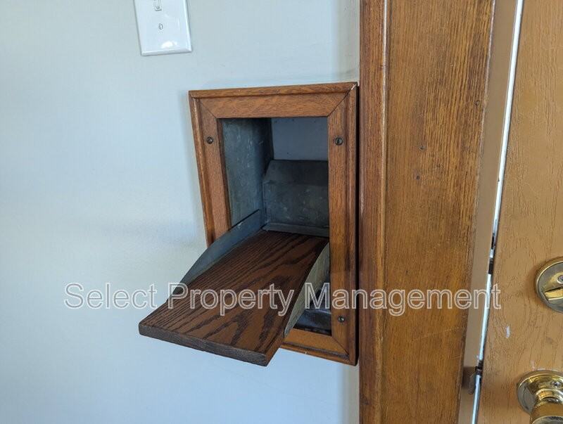 430 W State Blvd - Photo 6 of 30