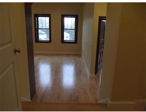Moore Street Apartments - Photo 5 of 47