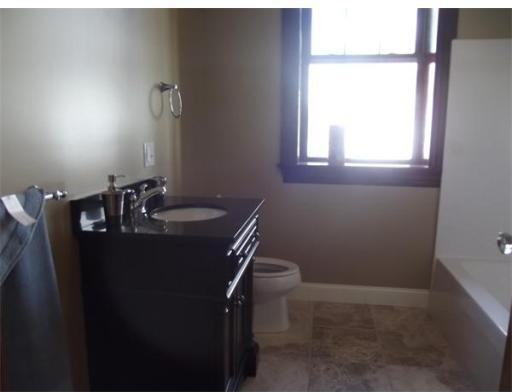 Moore Street Apartments - Photo 7 of 47