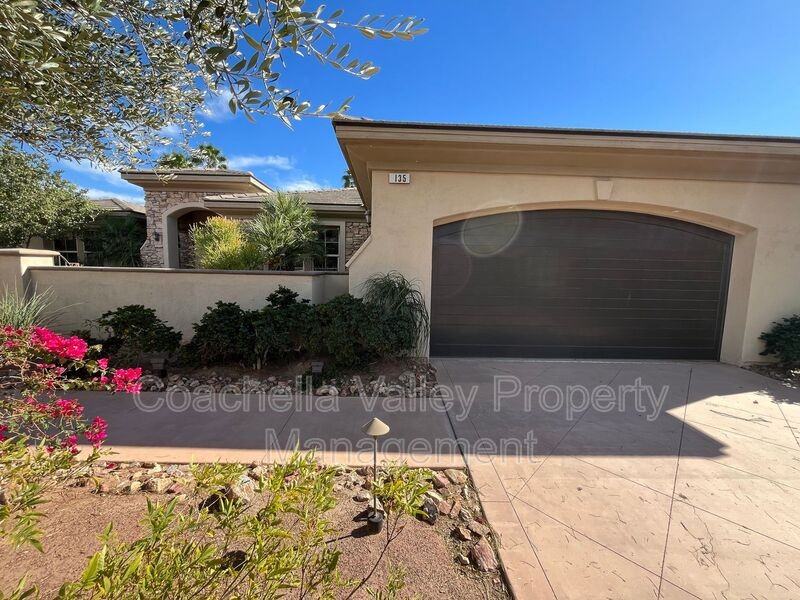 135 Tesori Dr - Photo 4 of 50