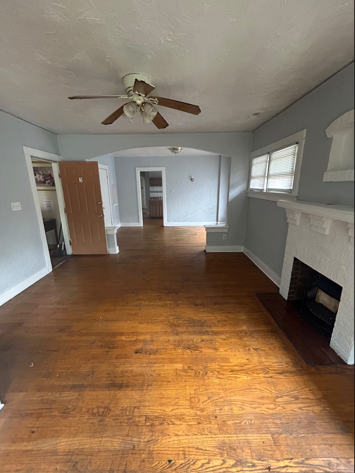 69 Waverly Avenue - Photo 4 of 12